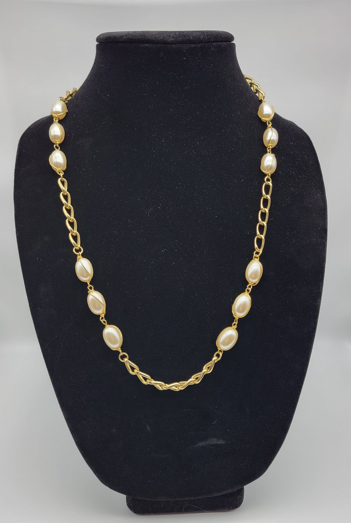 "Swirls and Pearls" Necklace