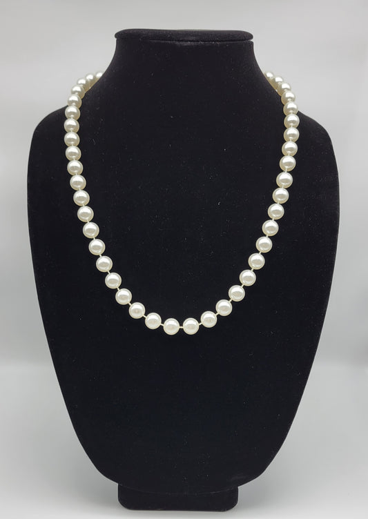 "Pearl Girl" Necklace