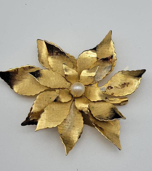 Vintage Pointsetta Brooch